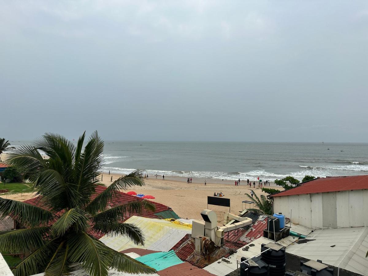Hotel Salty Waves Baga Exterior photo