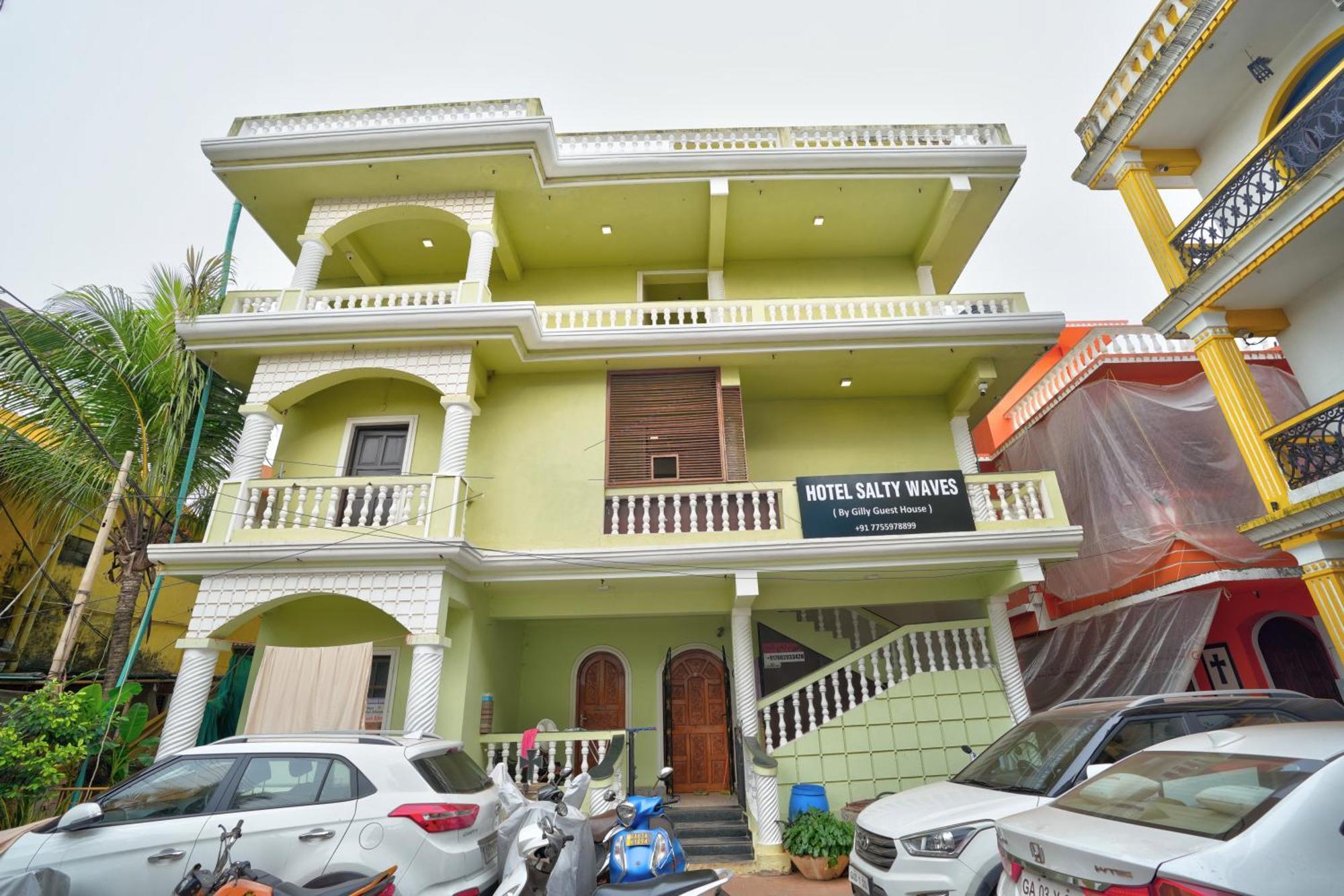 Hotel Salty Waves Baga Exterior photo