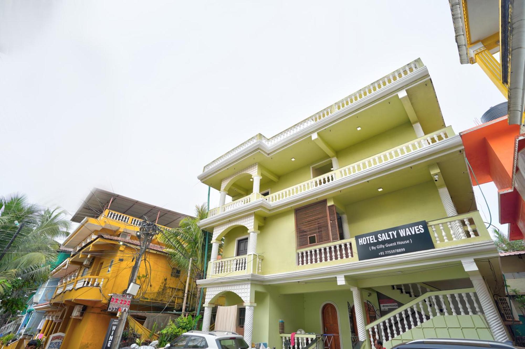Hotel Salty Waves Baga Exterior photo
